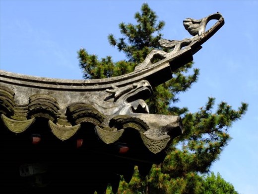 roof creature detail