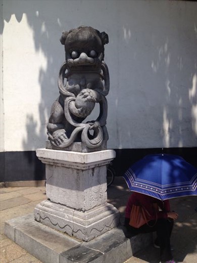 guardian of the Suzhou Garden Museum gate
