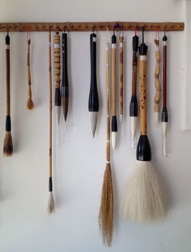 hand made brush shop