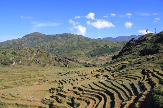 On the way to Ta phin