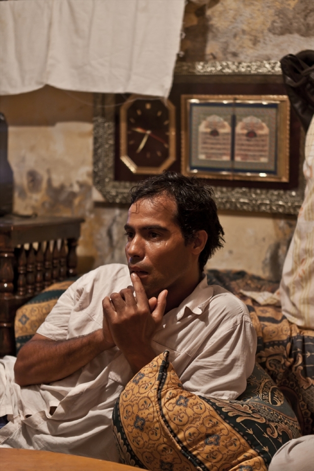 We met this man, Eloua Li, when his children tried to sell us some orange juice to earn some pocket money.