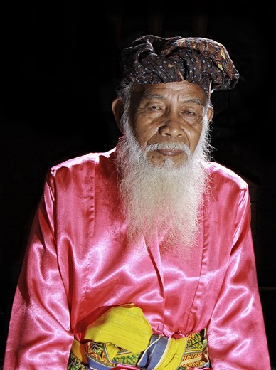 molapi saronde dance guard