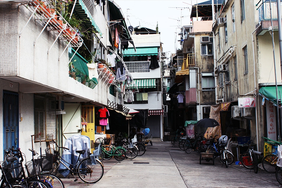 Hong Kong is not only about skyscrapers, it has more than just tall buildings. 
