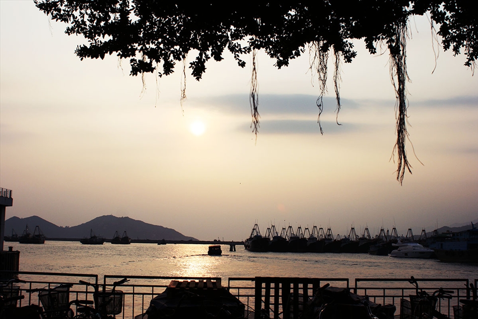 The way sea sparkles always amazes me. 