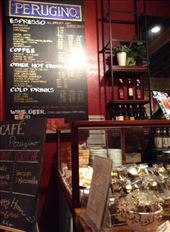 I love their decorations. It is a wine shop but it feels so much more than that.: by ciel, Views[250]