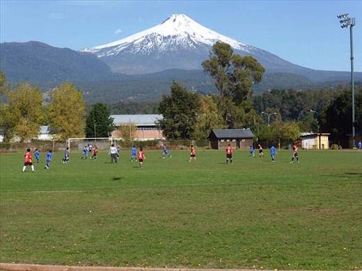 Lfe as normal in the shadow of the volcano