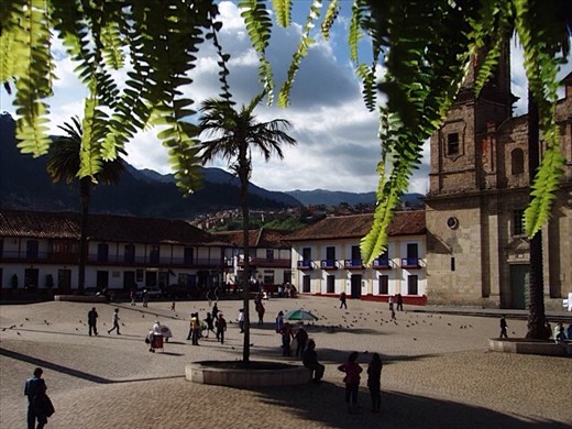 Zipaquira Plaza