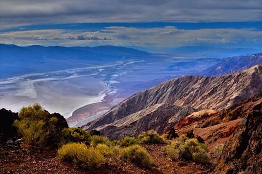 Death Valley - looking down from Dante's View