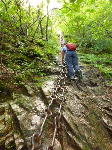 Mt Ishizuchi cliff chains