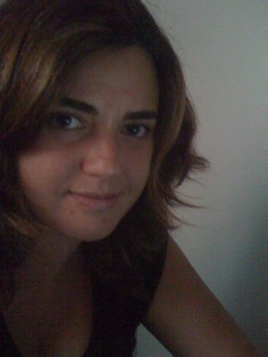 Traveling at heart, meaning seeker and lover of life mysteries that move. I love the shapes and colors that speak through the image, and the various cultures and idiosyncrasies that bloom in every corner of the planet. With photography I immortalized my way collecting images of each place that I see, being a way of personal fulfillment but not professional so far.
Since young, my interest in travel, contact with people and images has been instrumental I live with my heart and my camera immortalized. I want to contribute to the community through language expressing the image invisible aspects of life. I should win because I have the talent, spirit and the desire to learn and develop fantastic project Greenland Travel Photography Scholarship. It would be a dream come true.