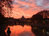 Rome along the Tiber River, accompanied by illuminating sunset.: by claudianews, Views[195]