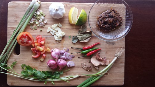 Preparations before cooking: mincing, slicing, chopping