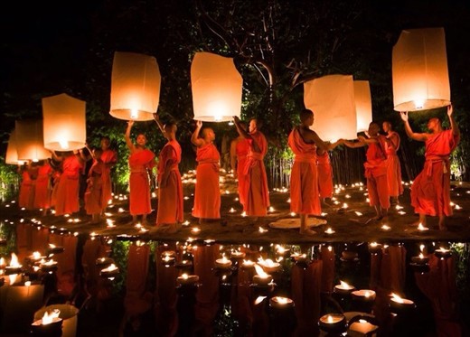 Monks releasing Lanterns
Chiang Mai