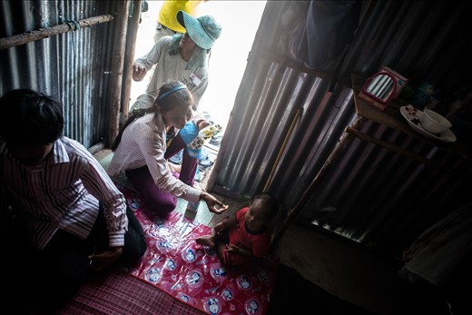 Most sites offer housing for workers. Here 4-5 individuals share a small room