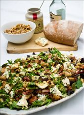 Roquefort Salad with warm lardons and croutons: by corrinatough1, Views[539]