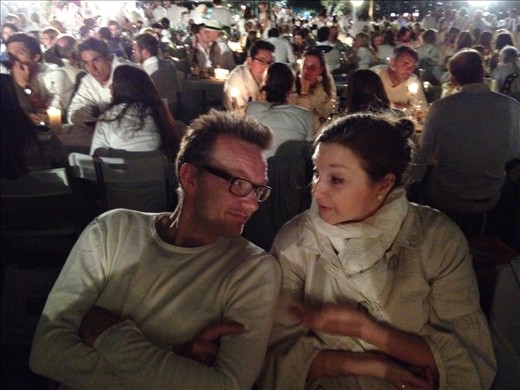 #DinerEnBlancSyd Sam and Katie, our illustrious table leader, deep in conversation after a few wines.