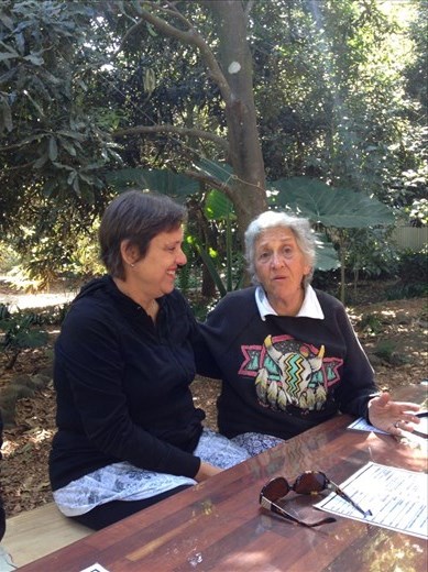 Deet gaves us a tour. Important fact: From flower to nut on the ground takes 9 months. How can we women forget nine months. 