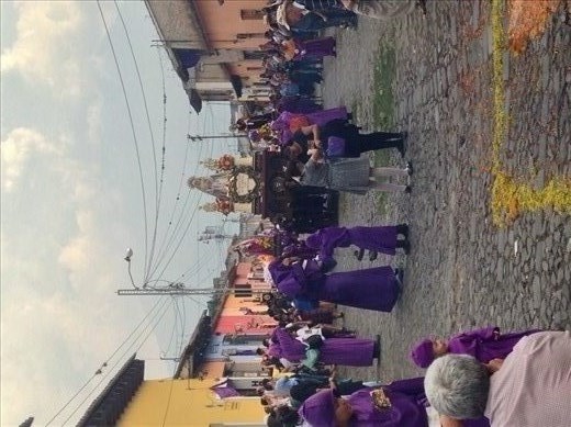 Anda approaching with Christ carrying the cross. Each anda is different representing different chapters of the bible. 