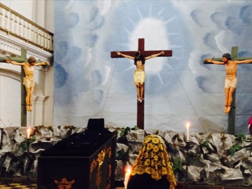 Crucifixion inside the church Escuela de Christo 