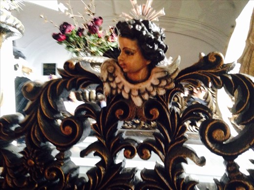 This anda was so big and since I was inside the church, I could only take pictures of pieces of it 