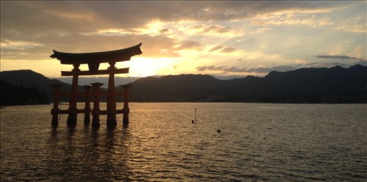 Torii Gēto - From the Profane to the Sacred, an Awakening