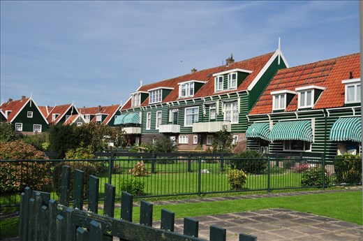 traditional Dutch houses