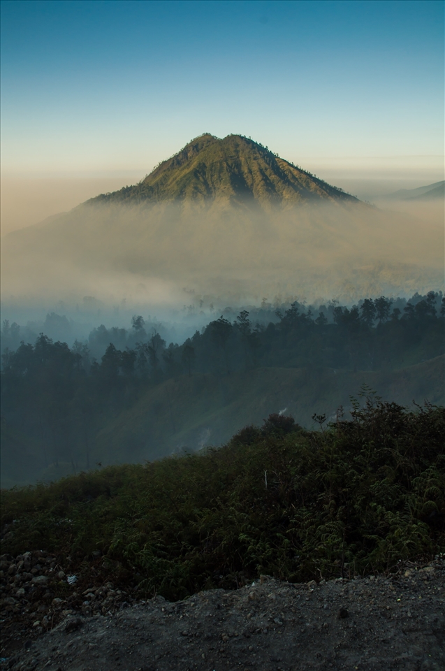 Trail view from Ijen. The view in the morning mist back to the base created layers of distracting beauty.