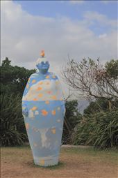 Another sculpture along my walk. I tried to make the draw match the background: by dailylife, Views[469]