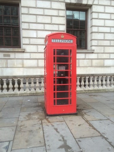 Red London phone booth