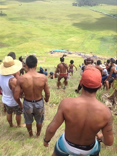 And away they go! We heard about horror stories of riders losing limbs doing this. It's easy to see how that could happen. 