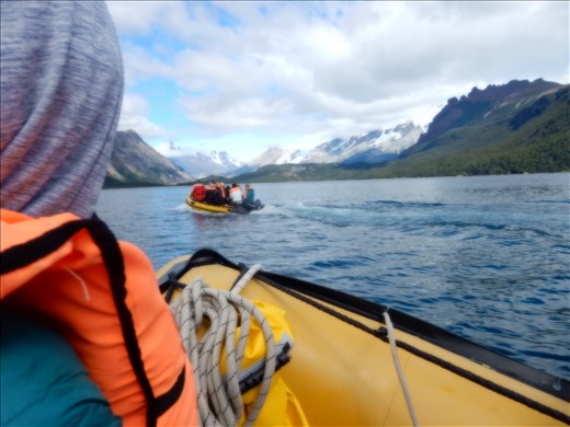 Heading towards the glacier.