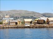 There are over 80 of these floating islands that were originally built to flee threats on the mainland. : by danidawnandstevo, Views[266]