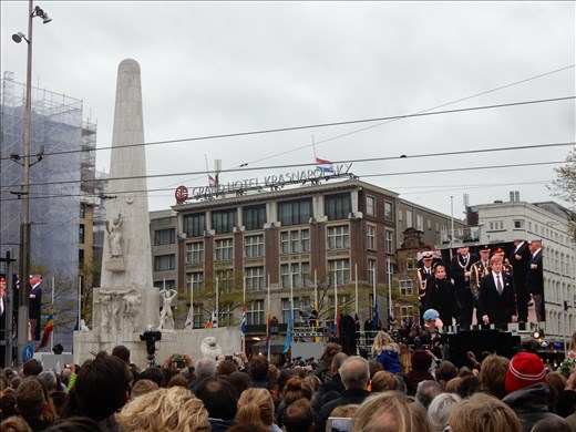 What made Dodenherdenking so interesting was the Royal Family was in attendance and 2 minutes of absolute silence was observed at 8pm sharp. With approximately 20,000 people in attendance you could of heard a pin drop. Check out what happened in 2010 when some jerk diecided to yell during the moment of silence: 
https;//www.youtu.be/ANfxECVA6pc

 