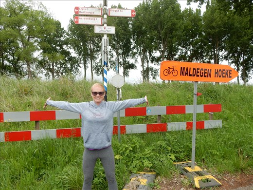 After riding more than 400 km we expected a little more than these street signs to mark our entry into Belgium.  