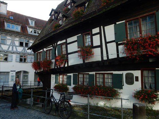 Spent the night at the Schiefes Haus in Ulm. Since 1997 the house is regarded at the worlds worst hotel due to its inclination of 10 degrees. 