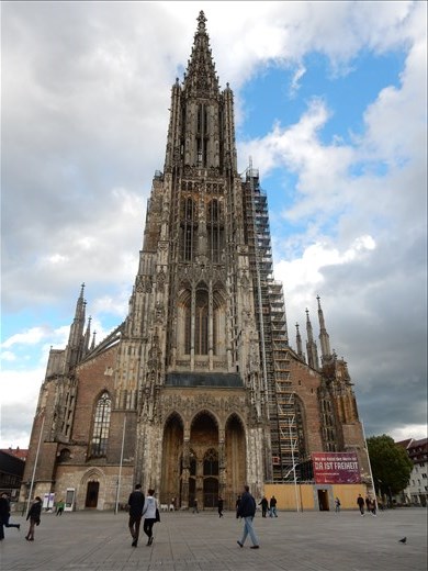 Ulm Minster (Ulmer Munster) is the tallest church building in the world. Construction began in 1377 and completed in 1890. It has 768 steps that lead to the top of the spire. 