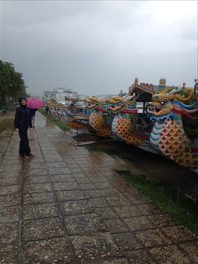 Boarding Dragon Boats on the Perfume River. 