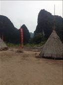 Trang An was also the filming location of the latest King Kong Skull Island movie. There was a few movie props left over and Skull Island was overgrown with vegetation. : by danidawnandstevo, Views[420]