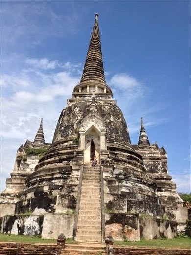 One of the three Chedis where the ashes of kings are buried. 