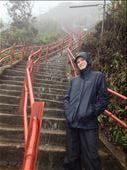 A pilgrimage to the top of Adam's Peak to get a look at Buddha's footprint. : by danidawnandstevo, Views[257]