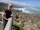 Pancake Rocks in Punakiki formed by a process called stylobedding. : by danidawnandstevo, Views[450]