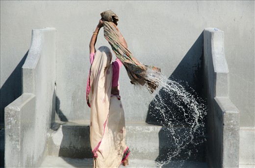 As a profession the work in the dhobi ghat is limited to men; the women used the place to do house’s laundry when ghats are free of work.