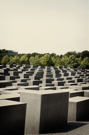Holocaust-Mahnmal (Holocaust Memorial)