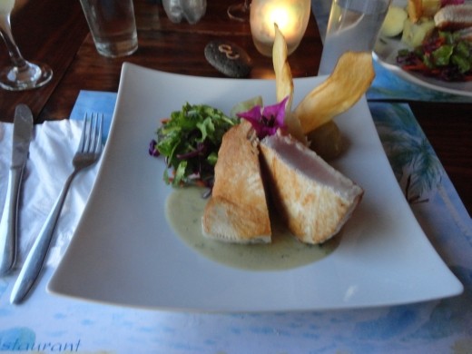 Hanga Roa - Tuna steaks at 'Au bout du Monde'