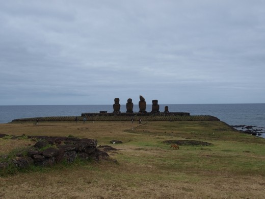 Hanga Roa - Tahai Archaelogical complex