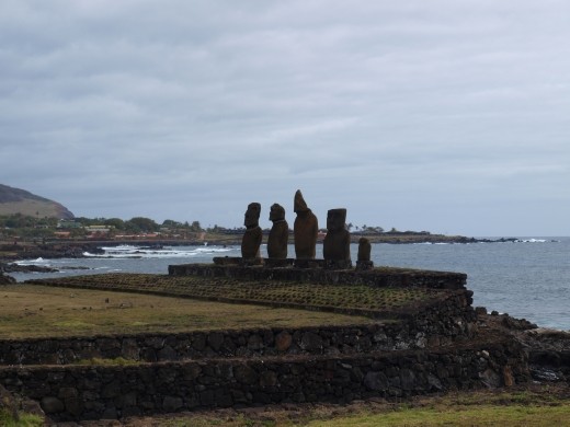 Hanga Roa - Tahai Archaelogical complex