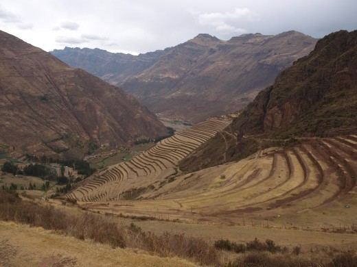 Pisac - Rio Urubamba valley & inca terracing