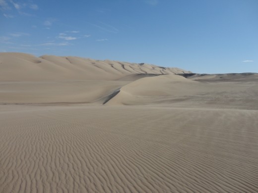 Nazca - sand dunes
