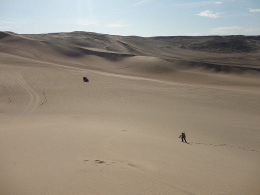Nazca - sand boarding