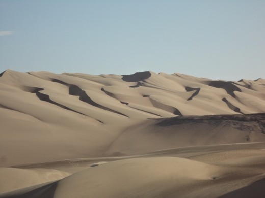 Nazca - sand dunes